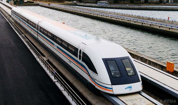 Китайська компанія хоче інвестувати у швидкісну залізницю в Україні. Мова йде про двох напрямках – Київ-Львів-Варшава-Берлін і Київ-Одеса.