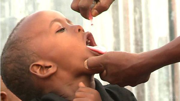 Понад 150 країн почали перехід на нову вакцину від поліомієліту. Понад 150 країн почали перехід на нову оральну вакцину проти поліомієліту, що є важливим кроком на шляху знищення цієї хвороби, заявляють організації з охорони здоров*я