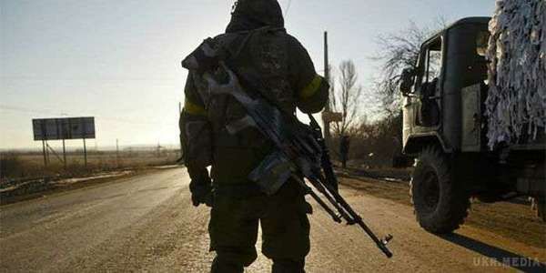 Терористи накрили гранатометами КПВВ «Станиця Луганська», є жертви. Гранатометами бойовики накрили три контрольно-пропускні пункти.