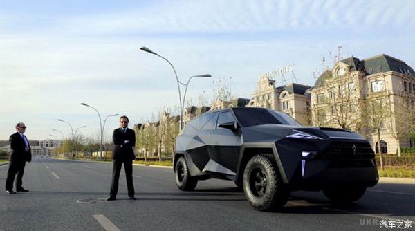 Китайці створили брутальний позашляховик (фото). Зовнішній вигляд цього автомобіля нагадує стелс-винищувачі.