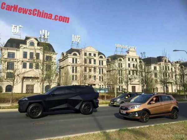 Китайці створили брутальний позашляховик (фото). Зовнішній вигляд цього автомобіля нагадує стелс-винищувачі.