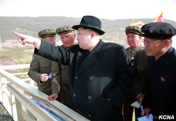 КНДР заявила про новий "успішний запуск" балістичної ракети. Сьогодні влада КНДР заявила про "вкрай успішний" запуск балістичної ракети з підводного човна під керівництвом північнокорейського лідера Кім Чен Ина.