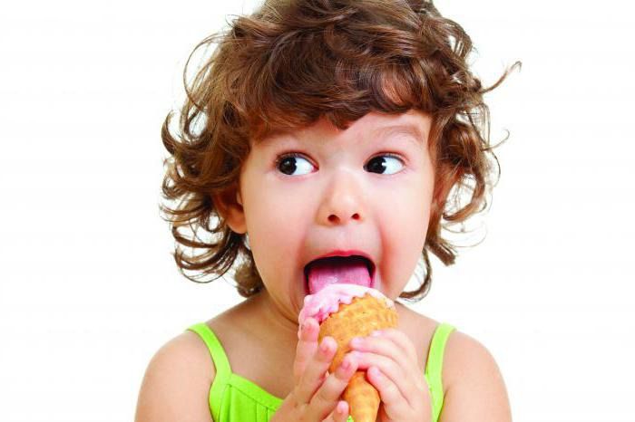Фахівці  розповіли, чому дітей тягне до солодкого. Ні для кого не секрет, що всі діти люблять солодощі, але мало хто замислювався, чому деякі діти хочуть більше солодких продуктів харчування.