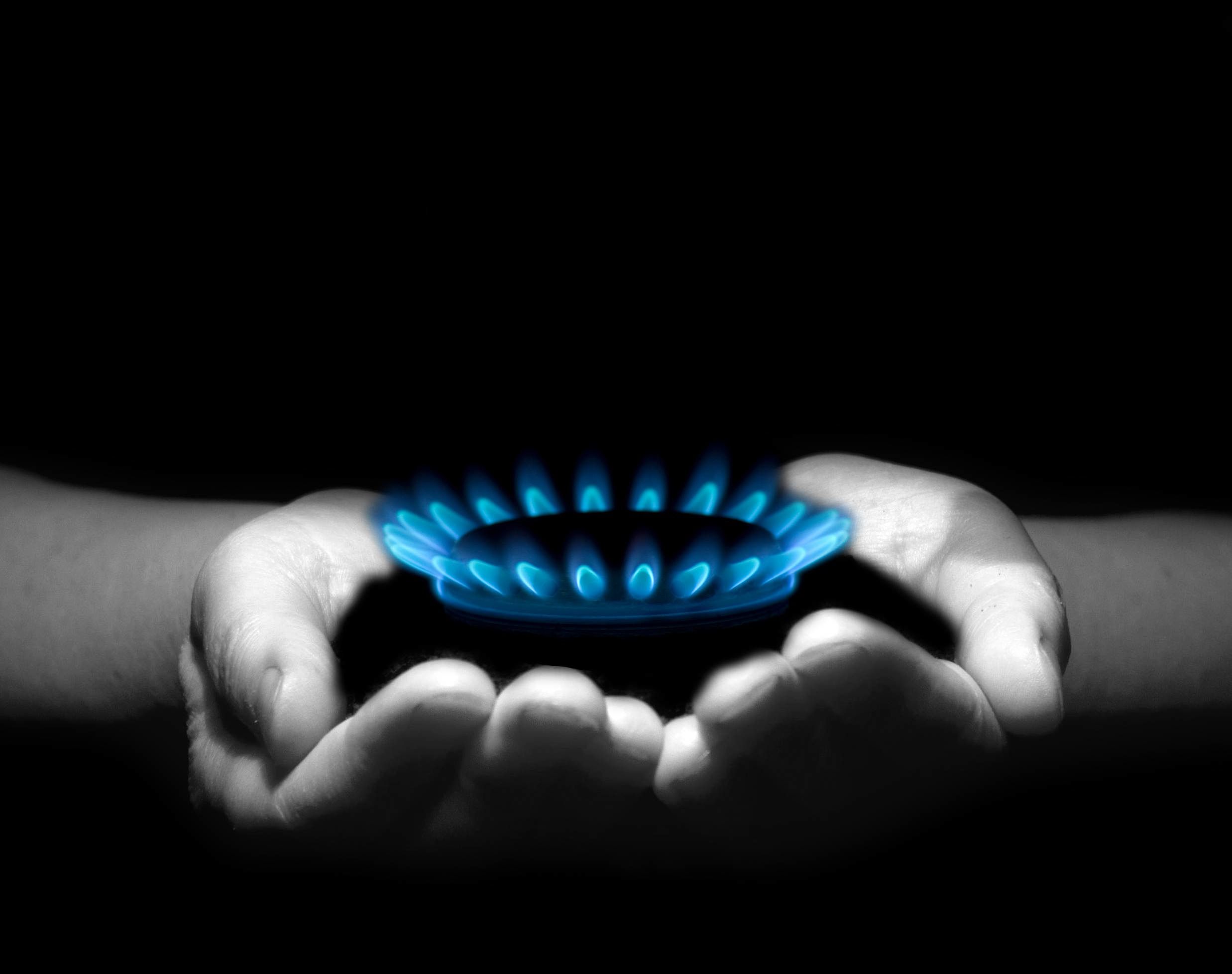 НКРЕКП застерігає облгази від виставляння населенню додаткових рахунків за спожитий газ. Національна комісія, що здійснює регулювання у сфері енергетики та комунальних послуг (НКРЕКП) попереджає облгази, що донарахування плати за спожитий раніше за нормами газ є незаконним.