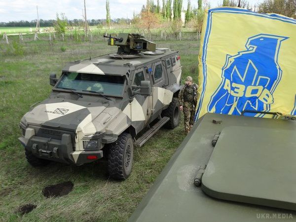  Полк "Азов" зайняв позиції на кордоні з Придністров'ям (відео). Полк "Азов" прибув на підкріплення прикордонникам на кордоні з Придністров'ям.