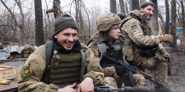 В зоні АТО вперше за довгий час було спокійно. ЗСУ надають допомогу мирним жителям вздовж всієї лінії розмежування.