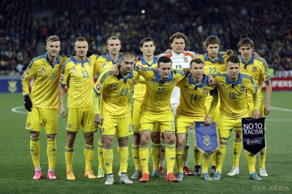  Чемпіонат з футболу Євро-2016-Україна вибрала девіз для збірної. Список девізів всіх збірних на Євро-2016 доступний на сайті UEFA.