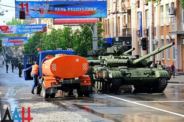 ОБСЄ відреагувала на парад військової техніки в Донбасі. Це пряме порушення мінських домовленостей.