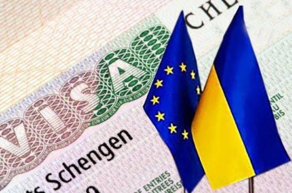 Завтра Європейський Рада розгляне надання Україні безвізового режиму. Візова робоча група Європейської Ради в середу, 11 травня, розгляне пропозицію Європейської комісії надати Україні безвізовий режим з подальшим обговоренням на рівні міністрів 20 травня.