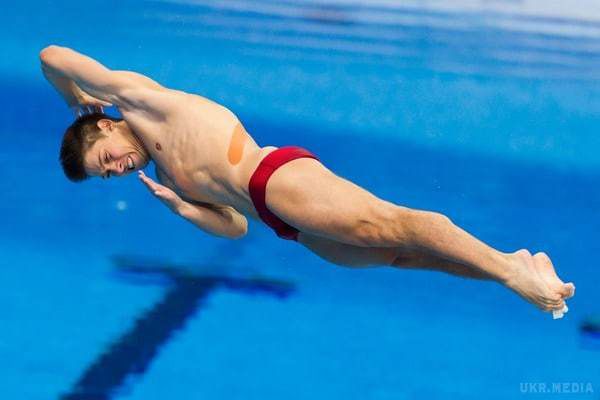 Українець виграв "золото" чемпіонату Європи зі стрибків у воду. Українець Ілля Кваша здобув золоту медаль чемпіонату Європи з водних видів спорту, який в ці дні проходить в Лондоні.
