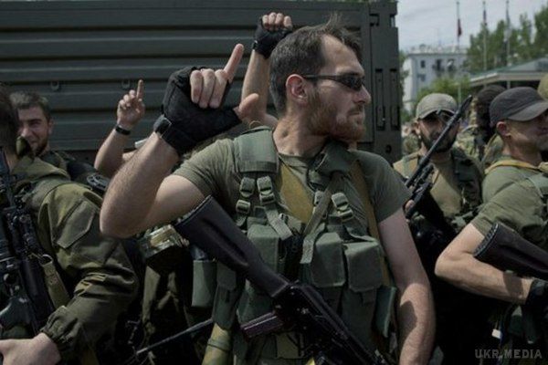 Морські піхотинці РФ, щоб не перетворитись на "200-х", відлупцювали командира полку. Найманці масово звільняються з військової служби і повертаються з окупованого Донбасу до РФ