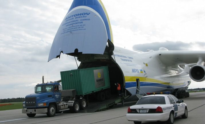 Як гартувалася "Мрія": життя і дивовижні пригоди українського літака-гіганта (фото, відео). Цікаві факти, рідкісні фото та відеокадри, пов'язані з крилатим рекордсменом