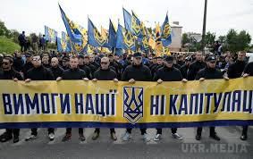 Найстрашніший кошмар всіх українських олігархічних партій став реальністю. Найбільш активна частина українського громадянського суспільства створює масову партію - партію воїнів-добровольців, волонтерів, які їх підтримують, причому, в цей процес залучені всі регіони України.