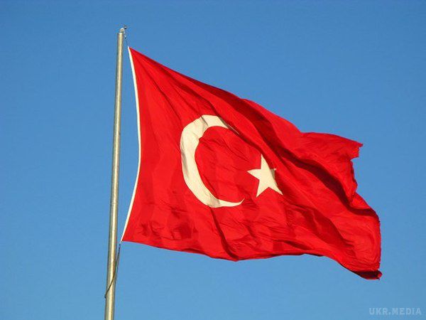 Туреччина відкликала свого посла з Німеччини. Туреччина відкликала свого посла з Німеччини після прийняття Бундестагом резолюції про визнання геноциду вірмен Османською імперією.