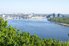 День працівників водного господарства України. Указом Президента України від 18 березня 2003 року в Україні встановлено професійне свято всіх, хто так або інакше пов'язаних з водними ресурсами.