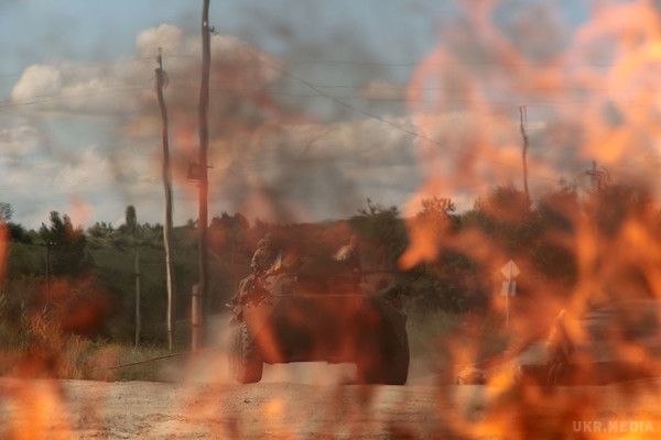 У Маріуполі морпіхи і прикордонники провели спільне тренування. Фоторепортаж. Такі тренування допомагають координувати дії.