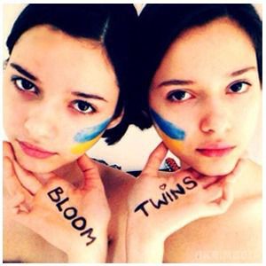 Український дует Bloom Twins переспівали хіт "Океану Ельзи" (фото, відео). Сестри Купрієнко презентували кавер-версію на пісню "Не питай" на своєму першому сольному концерті в Києві.