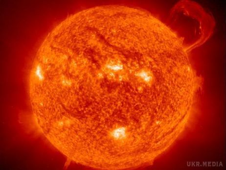 Астрономи: На Сонці зникли майже всі плями. На Сонці вперше за останні два роки зникли майже всі плями.