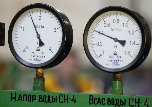 НКРЕКУ остаточно затвердила подвійне підвищення тарифів на гарячу воду та опалення з 1 липня. З 1 липня українці будуть платити за тепло майже в два рази більше - зростання тарифу становитиме 95,3%.