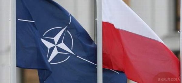  Російські шпигуни наводнили Польщу напередодні саміту НАТО у Варшаві  – ЗМІ. ФСБ хоч і виникла як структура для діяльності на території держав- членів СНД, діє по всьому світу – це в Польщі відомо.