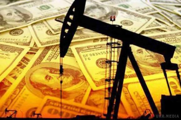 Світові ціни на нафту посилили зниження. Експерти пояснювали це фундаментальними змінами балансу попиту та пропозиції.
