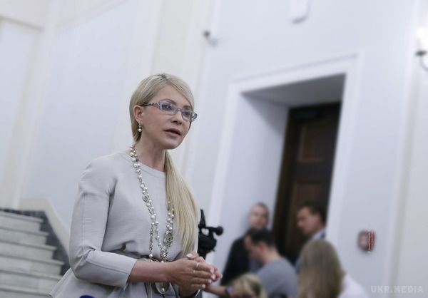 Сталася гостра суперечка на погоджувальній раді ВРУ. Сьогодні лідер "Батьківщини" Юлія Тимошенко постійно перебивала голову Верховної Ради України Андрія Парубія під час Погоджувальної ради.
