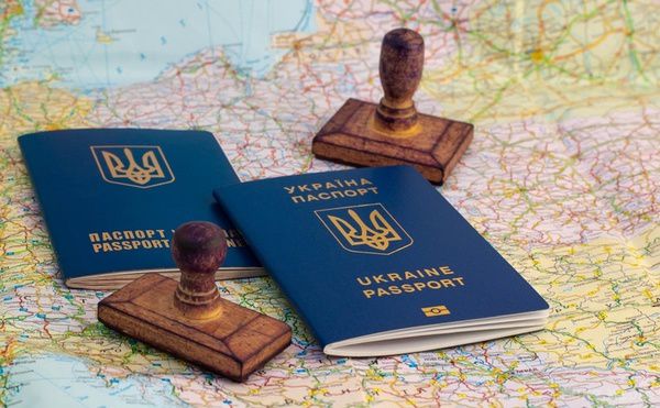 Україна попросила Євросоюз не скасовувати візи для Грузії. Українська сторона звернулася до ЄС з проханням не надавати Грузії безвізовий режим раніше, ніж Україні, оскільки таке рішення може послабити в країні позиції проєвропейського президента .