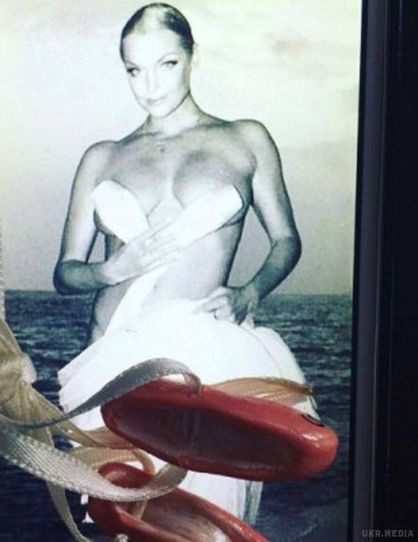 Не можу зупинитися: Волочкова показала нове оголене фото з Мальдів. Відома балерина і актриса Анастасія Волочкова не перестає дивувати своїх передплатників інтимними фотографіями.