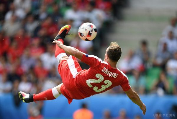 Євро 2016. Польща – Швейцарія: перша серія пенальті і диво-гол. На відміну від більшості матчів нинішнього Євро, стартовий поєдинок 1/8 фіналу Польща – Швейцарія розпочався дуже жваво.