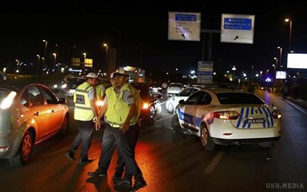 Теракт в аеропорту Стамбула забрав життя українки, ще один українець може бути поранений. Теракт в аеропорту Стамбула став трагедією і для України, так як громадянка нашої країни загинула під час атаки.