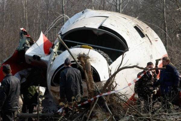 Останні секунди до загибелі: Польща вирішила поставити крапку по Смоленській катастрофі. Підкомісія, яка займається розслідуванням смоленської катастрофи, скоро представить реконструкцію останніх секунд польоту президентського літака Ту-154М, який зазнав аварії 10 квітня 2010 року.