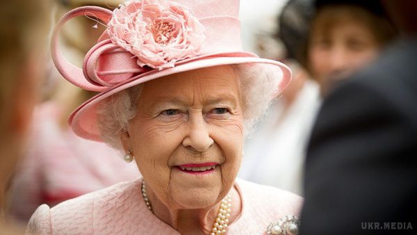 Королева Великобританії вперше висловилася після референдуму. Королева Великобританії Єлизавета Друга повідомила, що зберігати спокойсвие на тлі недавнього голосування щодо членства країни в ЄС було непросто.