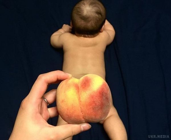 Як у Кардашьян: немовлята з персиком замість попи заполонили інтернет (фото). Знімки стали вірусними і зібрали вже більше 1000 лайків.