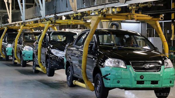 Автовиробництво  в Україні впало на 66% менше результату минулорічного червня. Усього за перше півріччя 2016 року в Україні було виготовлено 2 095 автотранспортних засобів, що на 34% менше, ніж за аналогічний період минулого року”
