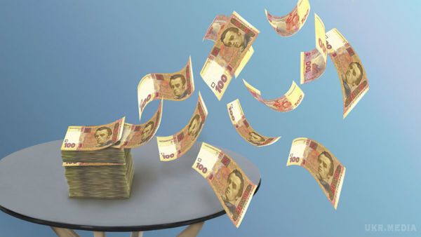 За три місяці українці "проїли" 2 мільярди доларів своїх заощаджень- Дерстат. Тільки за перші три місяці цього року люди "спустили" на щоденні потреби просто величезну суму. 