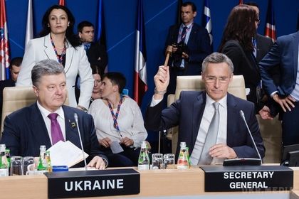 Україна домовилася про новий статус у  відносинах  з НАТО- Порошенко. Порошенко заявив про досягнуту у Варшаві домовленості, яка призведе до надання нового статусу у відносинах з НАТО