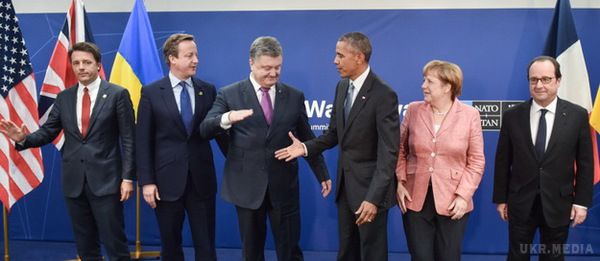 Не грузинський шлях: що отримав Київ на саміті НАТО та чому членство перестало бути метою. В суботу в столиці Польщі, на Національному стадіоні, Петро Порошенко зустрівся з главами держав та урядів країн-членів Північноатлантичного альянсу.