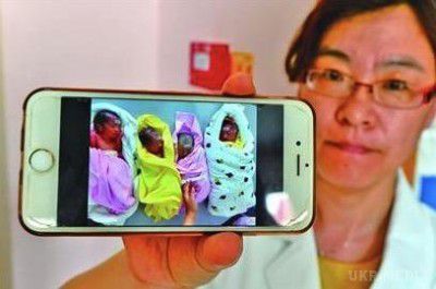 У Китаї батьки назвали четверняшек Північ, Південь, Захід і Схід (фото). Жителька китайської провінції Шаньдун народила одразу чотирьох малюків. Батьки вирішили назвати дітей по сторонах світу, повідомляє агентство "Сіньхуа".