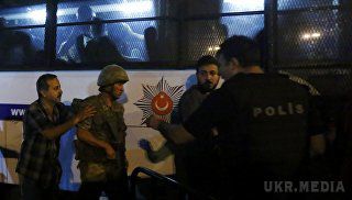Турецькі влади відновили контроль на всій території країни. Суд у Туреччині заарештував більше 50 високопоставлених військових.