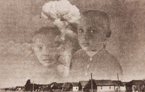 Операція "Сніжок": 50 років тому в СРСР скинули атомну бомбу на своїх громадян. 14 вересня 1954 року на Тоцькому ядерному полігоні під керівництвом маршала Жукова пройшли ядерні випробування в рамках військових навчань, в результаті яких загинули 43 тисячі радянських солдатів.