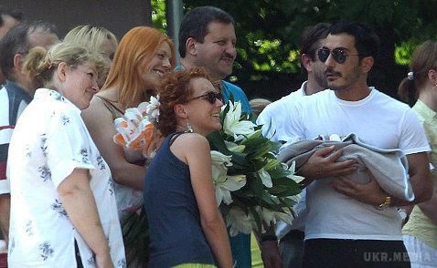 Стоцька вперше показала чоловіка через 5 років після весілля (фото). Анастасія Стоцька вийшла заміж за ресторатора Сергія в 2011 році.