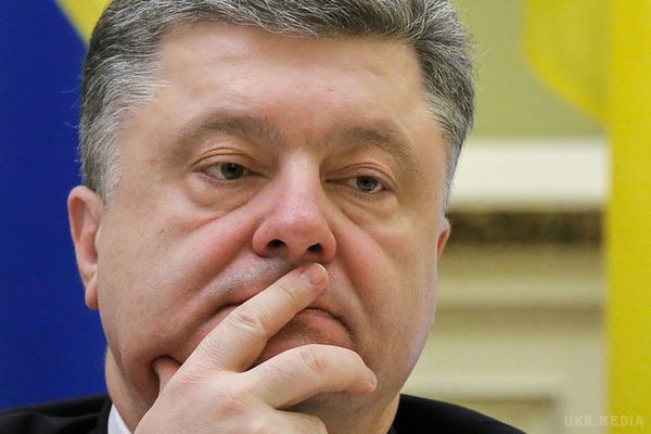 Чому судді заробляють значно більше чим  президент. Конституційного суду забороняє Кабміну регулювати зарплату суддів.