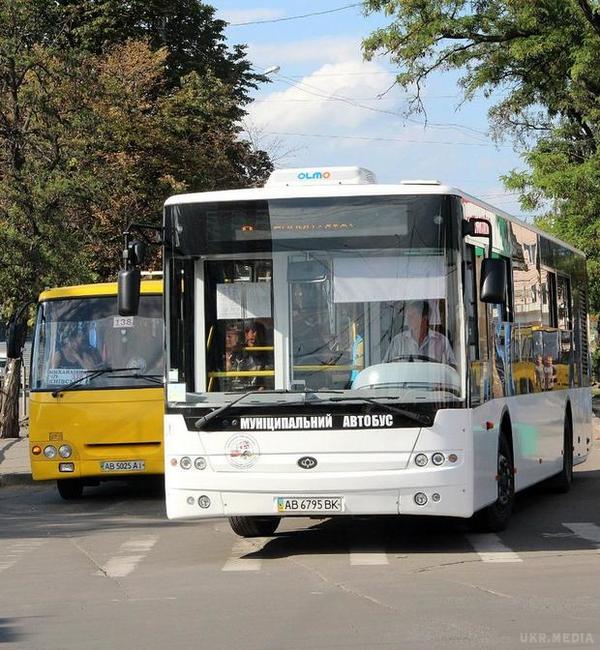 Пільговий проїзд: Вінниця просить всіх платити. Пільговий проїзд, наданий деяким категоріям городян, викликає проблеми у решти користувачів громадського транспорту.