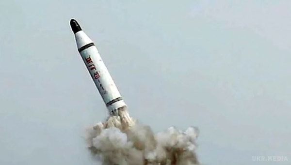 Ракета КНДР впала у економічній зоні Японії. Уряд Японії через дипломатичні канали в Пекіні направило протест Північній Кореї