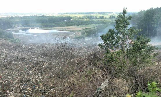 Львівської області загрожує екологічна катастрофа. Внаслідок нових загорянь виникла загроза повторних зсувів схилу звалища і виплеску інфільтрату з басейнів за межі огороджувальних дамб,