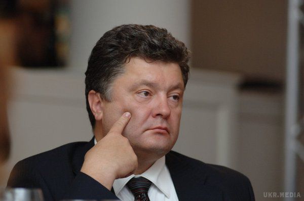 Зарплата Президента України Петра Порошенка у липні склала 34 540 гривень. Усю її Глава держави традиційно перерахував на благодійність.