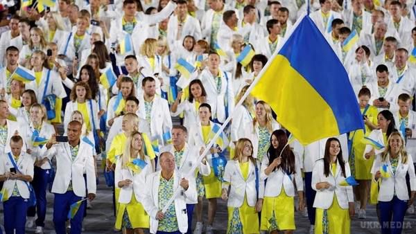Олімпіада-2016. Як Україна вийшла на церемонію відкриття (фото). У Ріо-де-Жанейро відбулася церемонія відкриття Олімпіади-2016 . Україну в Бразилії представляють 206 спортсменів, які з 5 по 21 серпня будуть боротися за медалі в 27 видах спорту.