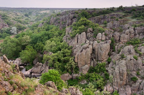 Диявольське лігво або Гранд-каньйон по-українськи (фото). На Україні є багато унікальних місць, незмінно викликають інтерес і захоплення туристів. 