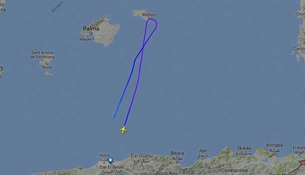 Над Середземним морем зник пасажирський літак. Літак прямував з Алжиру в Марсель.