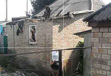Бойовики обстріляли житлові будинки з переносних установок Град-П - штаб АТО. Бойовики обстрілюють звичайні будинки.